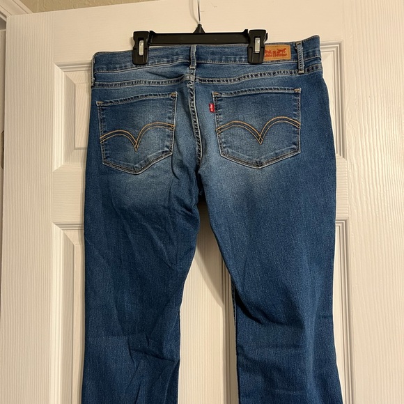 Women’s Levi’s 524 Bootcut Jeans (Size 11) - Picture 5 of 6